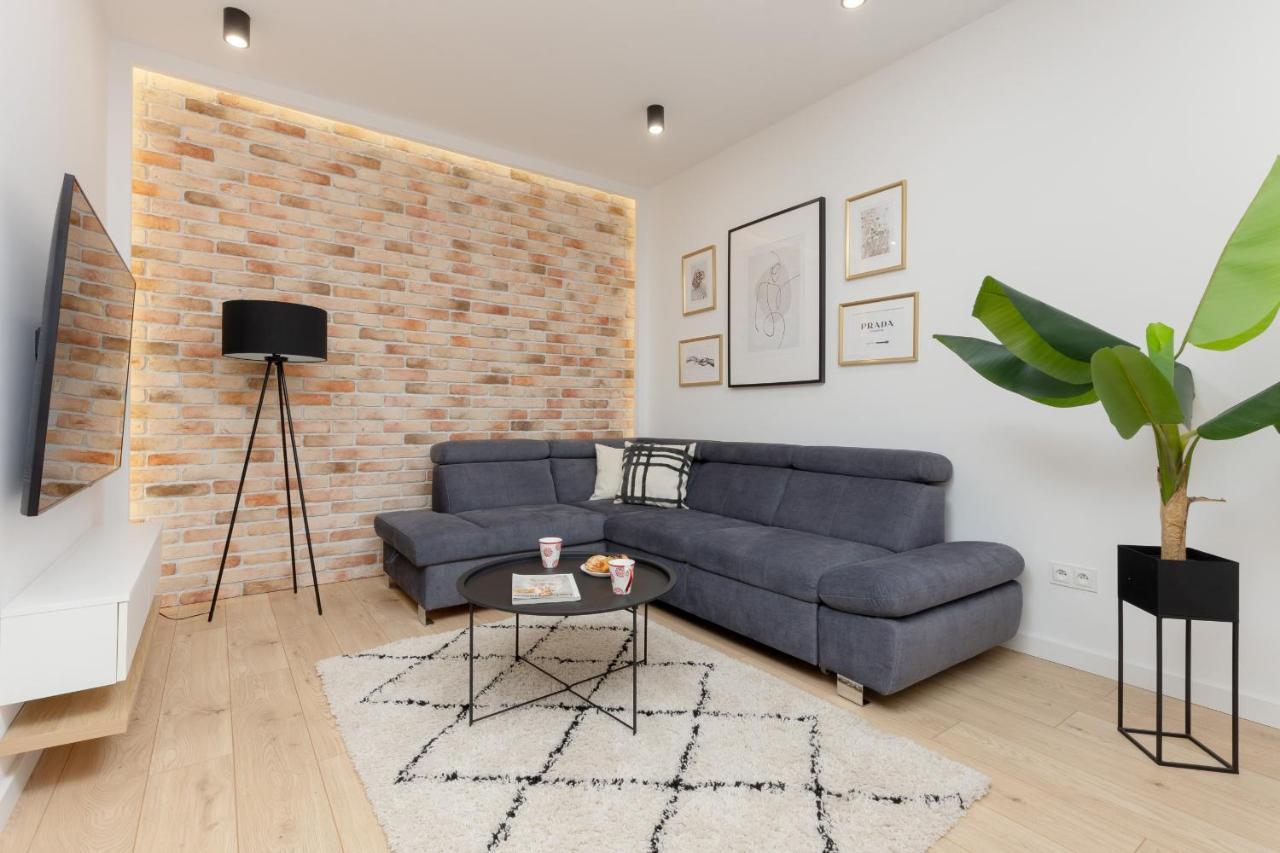 Loft Apartment With Parking In Warsaw By Noclegi Renters Exterior foto