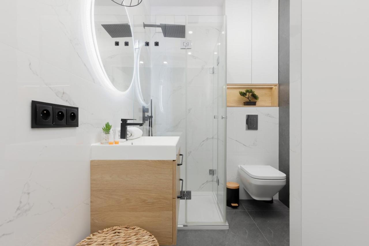 Loft Apartment With Parking In Warsaw By Noclegi Renters Exterior foto